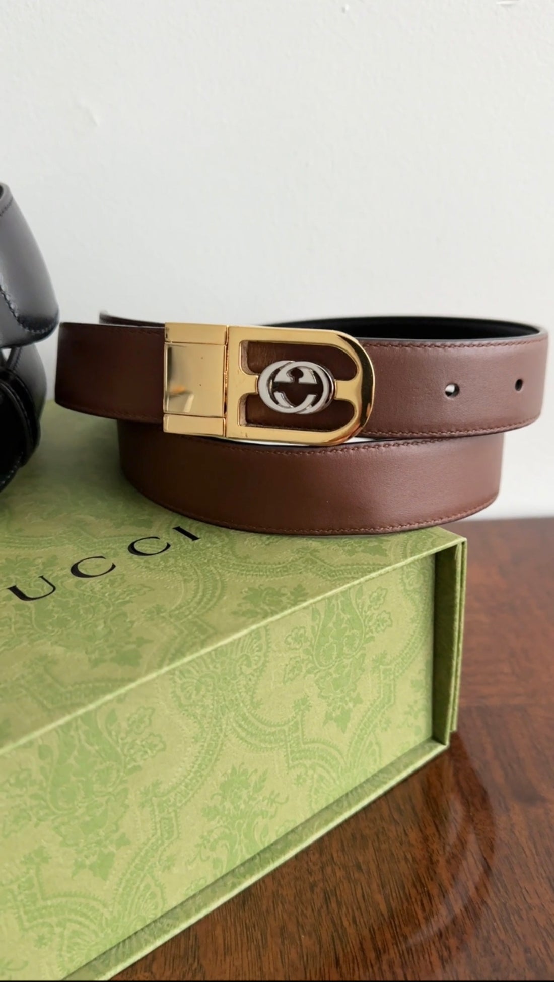 Gucci Black and Brown Leather Interlocking GG Reversible Belt - 90 / 36