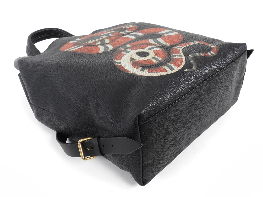 Gucci Black Red Kingsnake Motif Grained Leather Convertible Backpack Tote