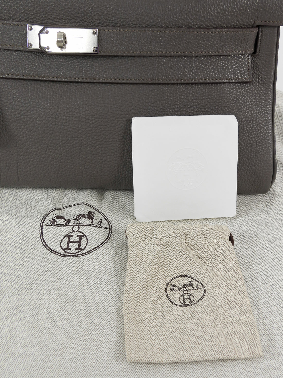 Hermes Etoupe JPG Shoulder Kelly 42 Clemence PHW Bag