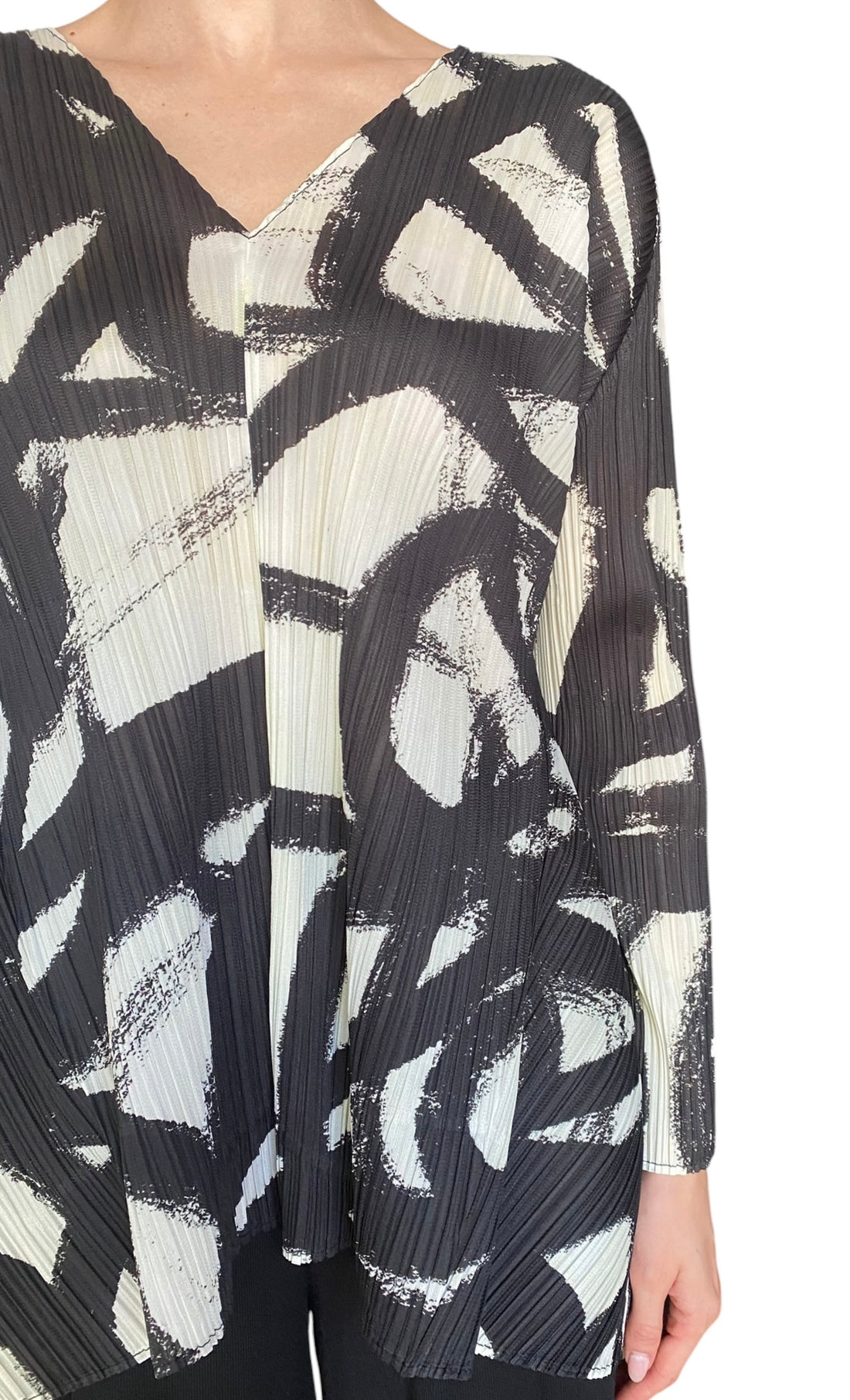 Issey Miyake Pleats Please Ivory Brushstroke Print Flare Long Sleeve Top - JP 3 / L / US 8-10