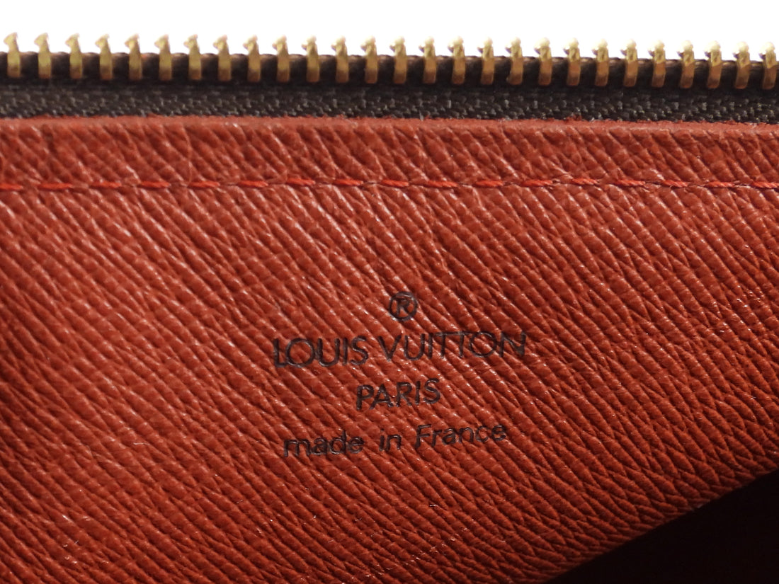 Louis Vuitton Brown Vintage 2005 Damier Ebene Papillon 26 Barrel Bag