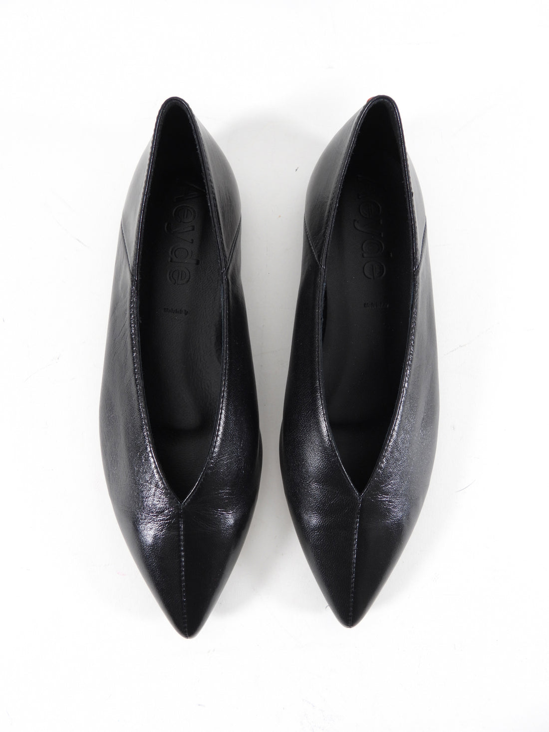 Aeyde Black Leather Moa Pointed Flat Shoes - 37