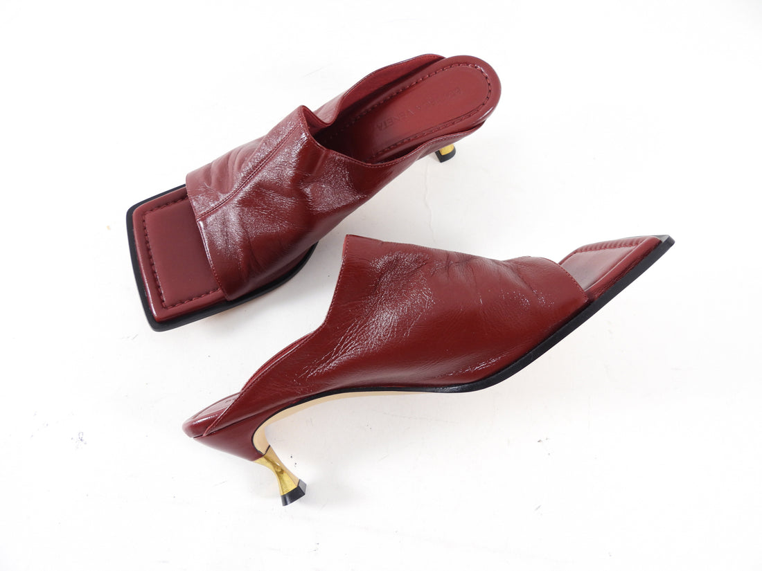 Bottega Veneta Burgundy Glove Leather Mule with Metal Heel - 39