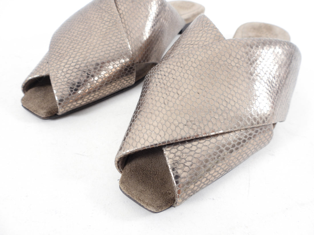 Brunello Cucinelli Pewter Metallic Leather Flat Slides - 38.5 / 8