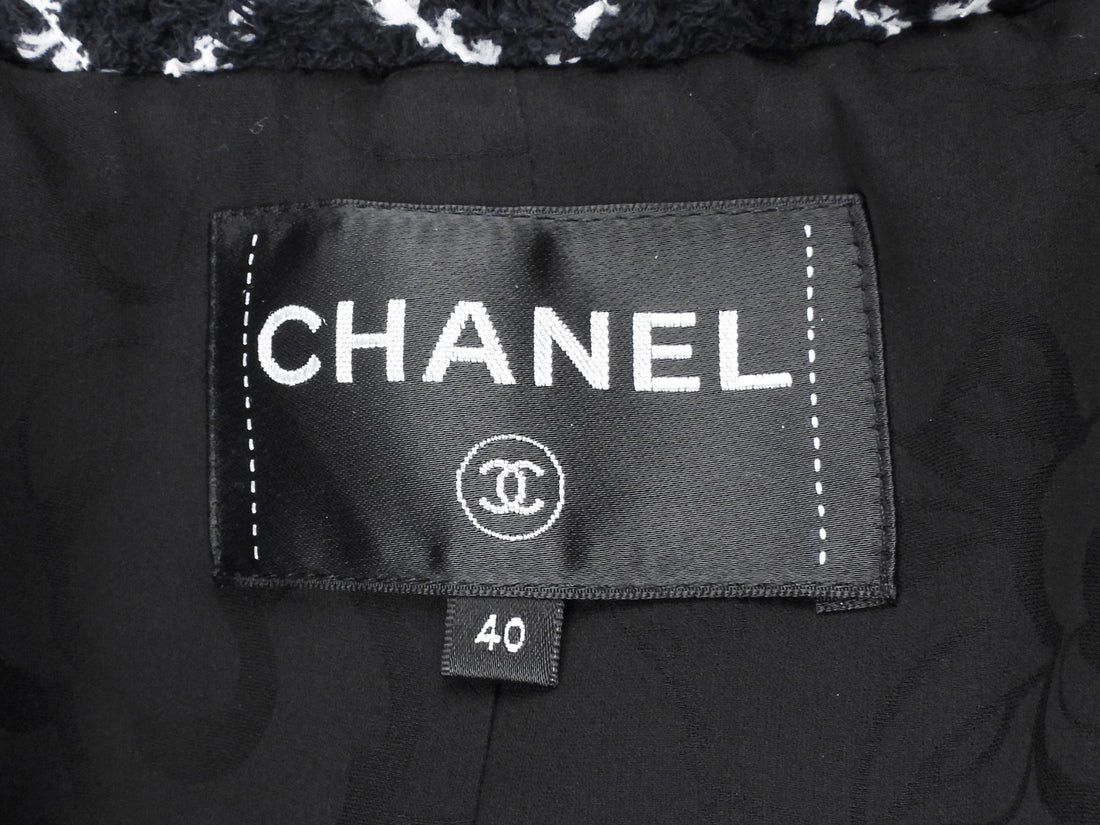 Chanel Black White 2019 C La Pausa Button Diamond Tweed Jacket-  FR 40 / 8 / M