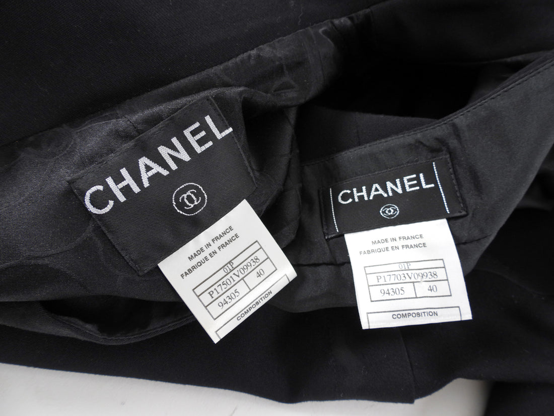 Chanel Vintage 01P Pant Suit with Detatched Cuff and Enamel CC Buttons - S / 6