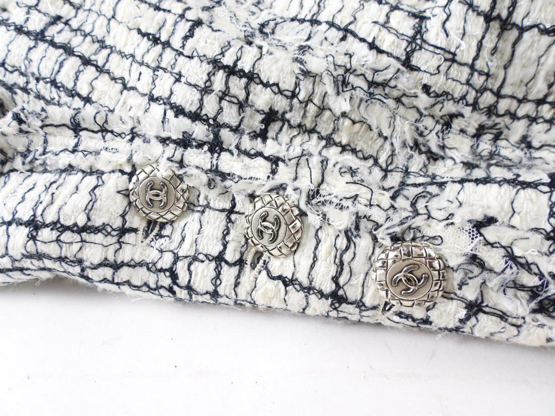 Chanel 06C Black and white Tweed Jacket with Silver Buttons - FR38 / 6