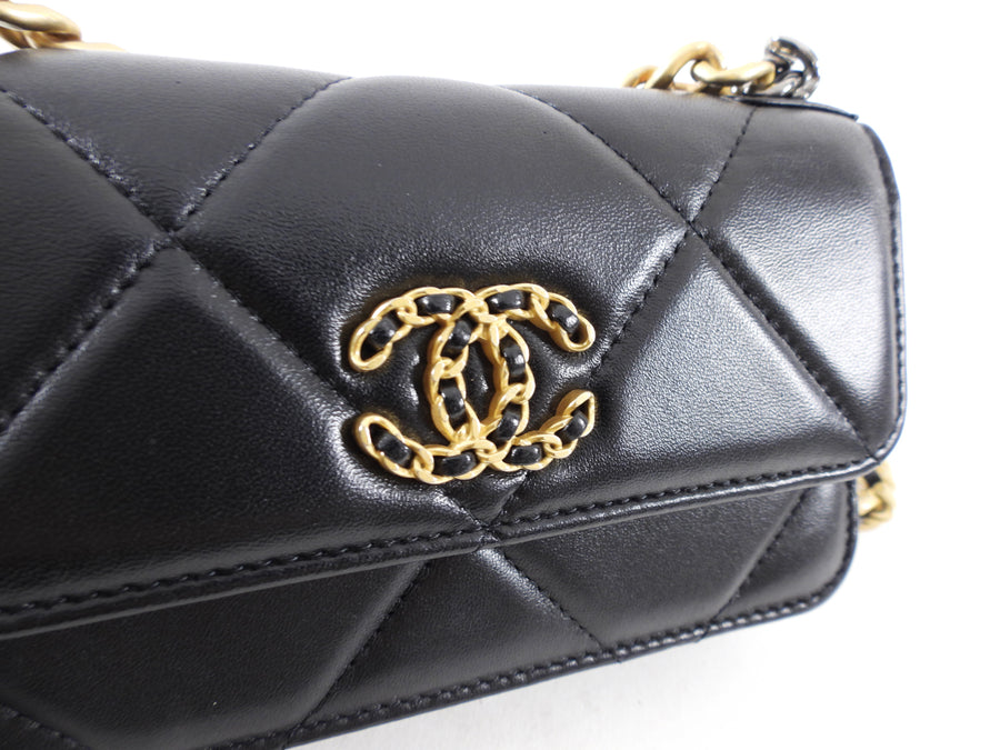 Lambskin Quilted Sweet Camellia Flap Phone Holder With Chain Black