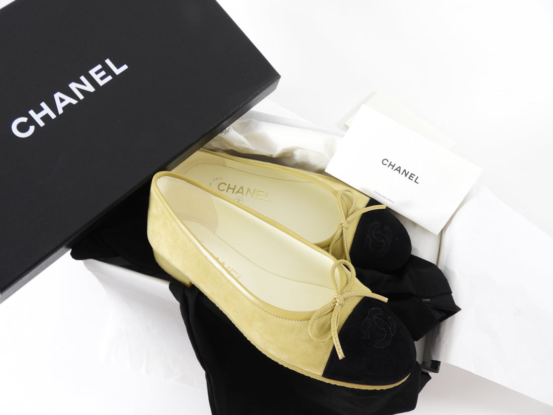 Chanel Beige and Black CC Cap Toe Suede Ballet Flats - 35C