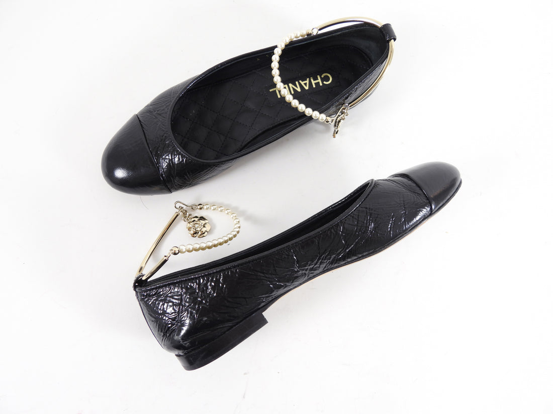 Chanel Black Patent Cap Toe Ballet Pearl CC Anklet Charm Flats - 37C