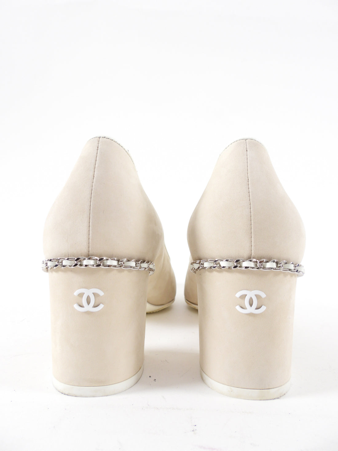 Chanel Light Beige Suede and White Patent Cap Toe Chain Pumps - 41 / 40