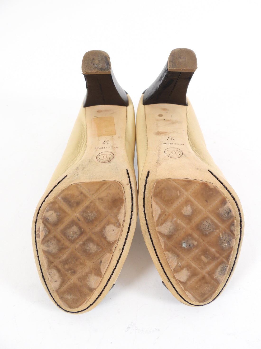 Chanel Beige and Black Cap Toe Elastic CC Pumps - 37 / 6.5