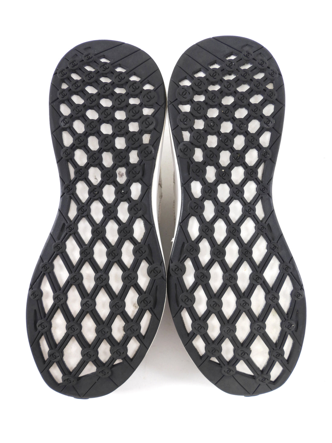 Chanel 22C White Blue Grey Nylon and Suede Interlocking CC Sneakers - 40