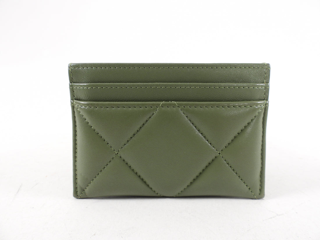 Chanel 21b Green Quilted Leather O Case Card Holder