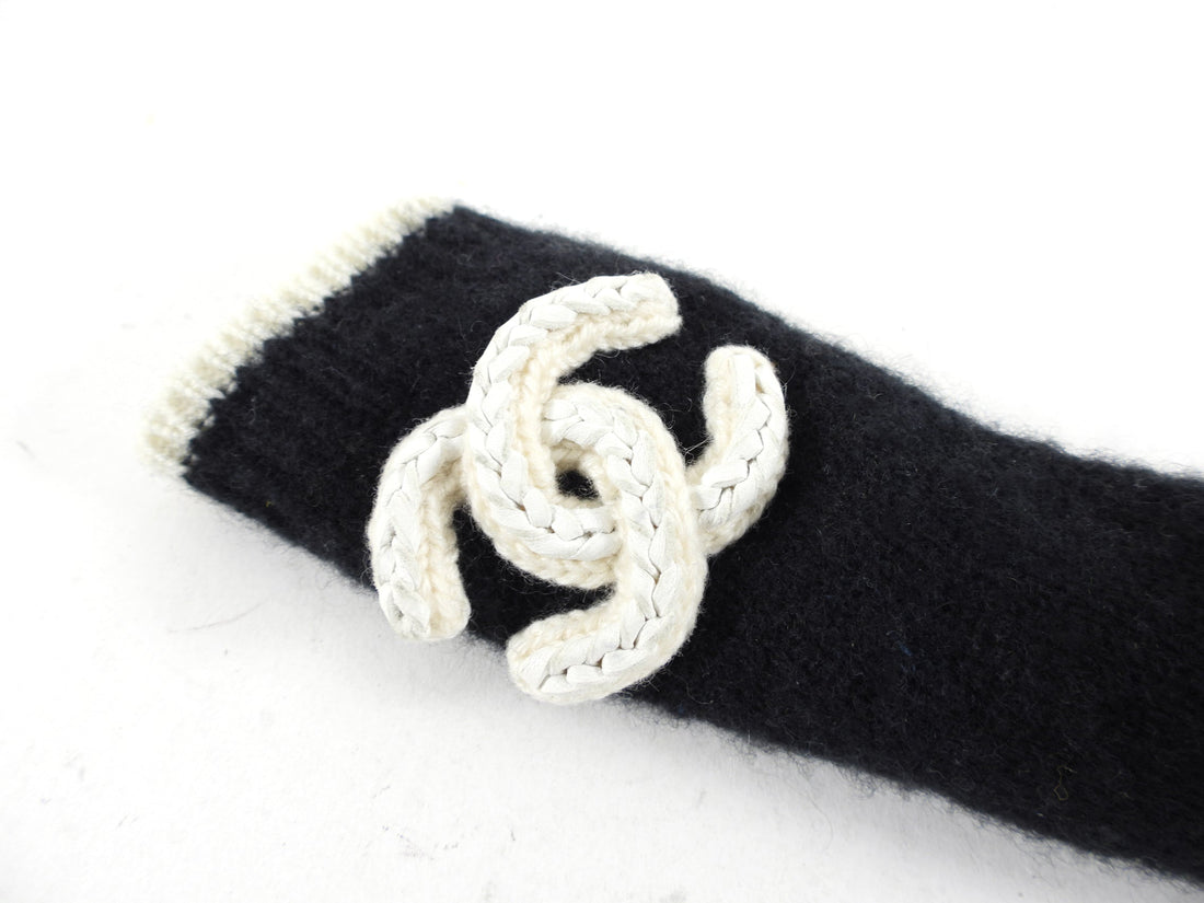 Chanel Black Cashmere CC Knit Gloves