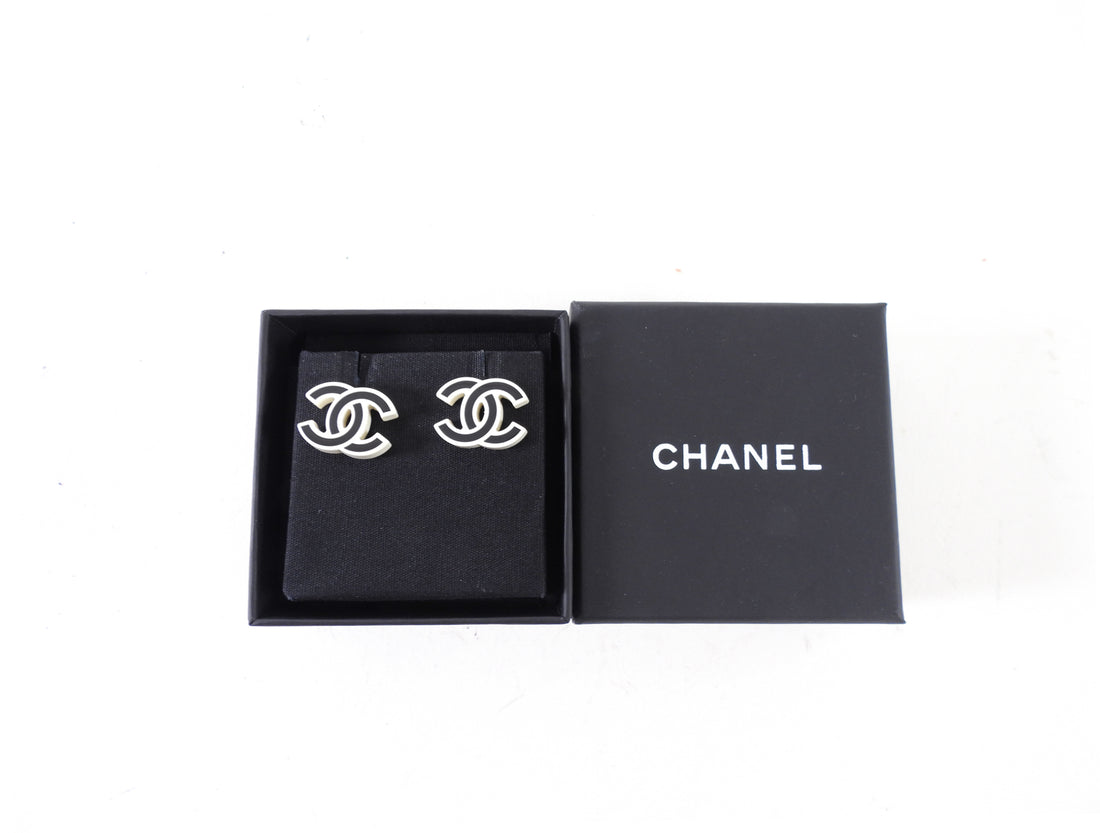 Chanel 22S Black and Ivory Resin CC Stud Earrings