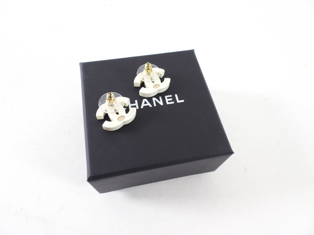 Chanel 22S Black and Ivory Resin CC Stud Earrings