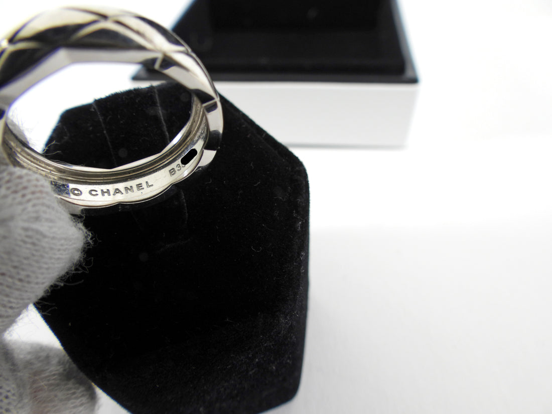Chanel Coco Crush 18k White Gold Quilted Ring Medium Model - 57 / 8