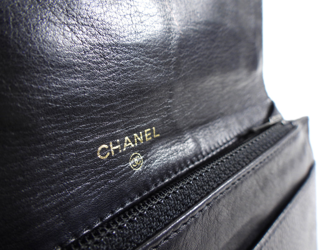 Chanel 1994 Vintage Timeless Classic Black Caviar Leather Wallet / Clutch
