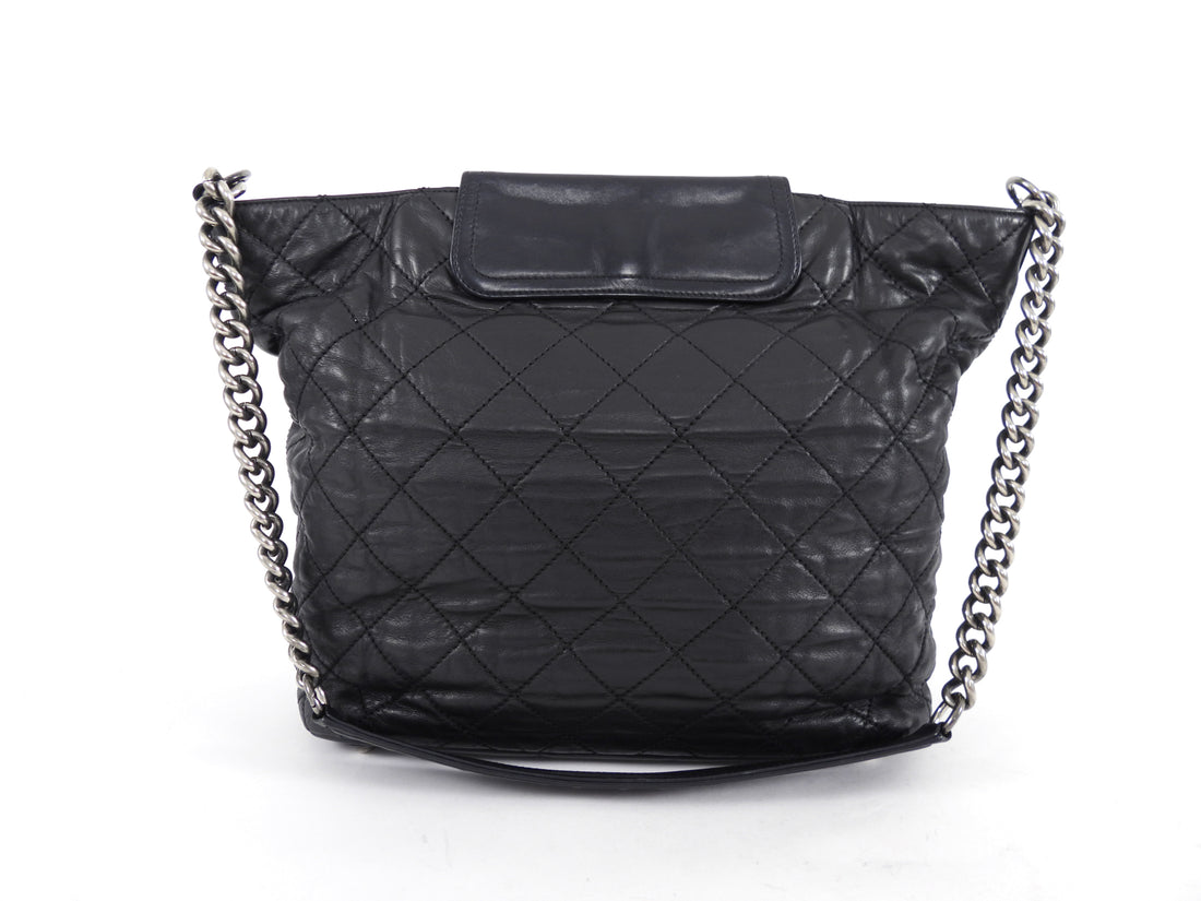 Chanel Black Quilted Aged Leather In The Mix Chain Tote Bag