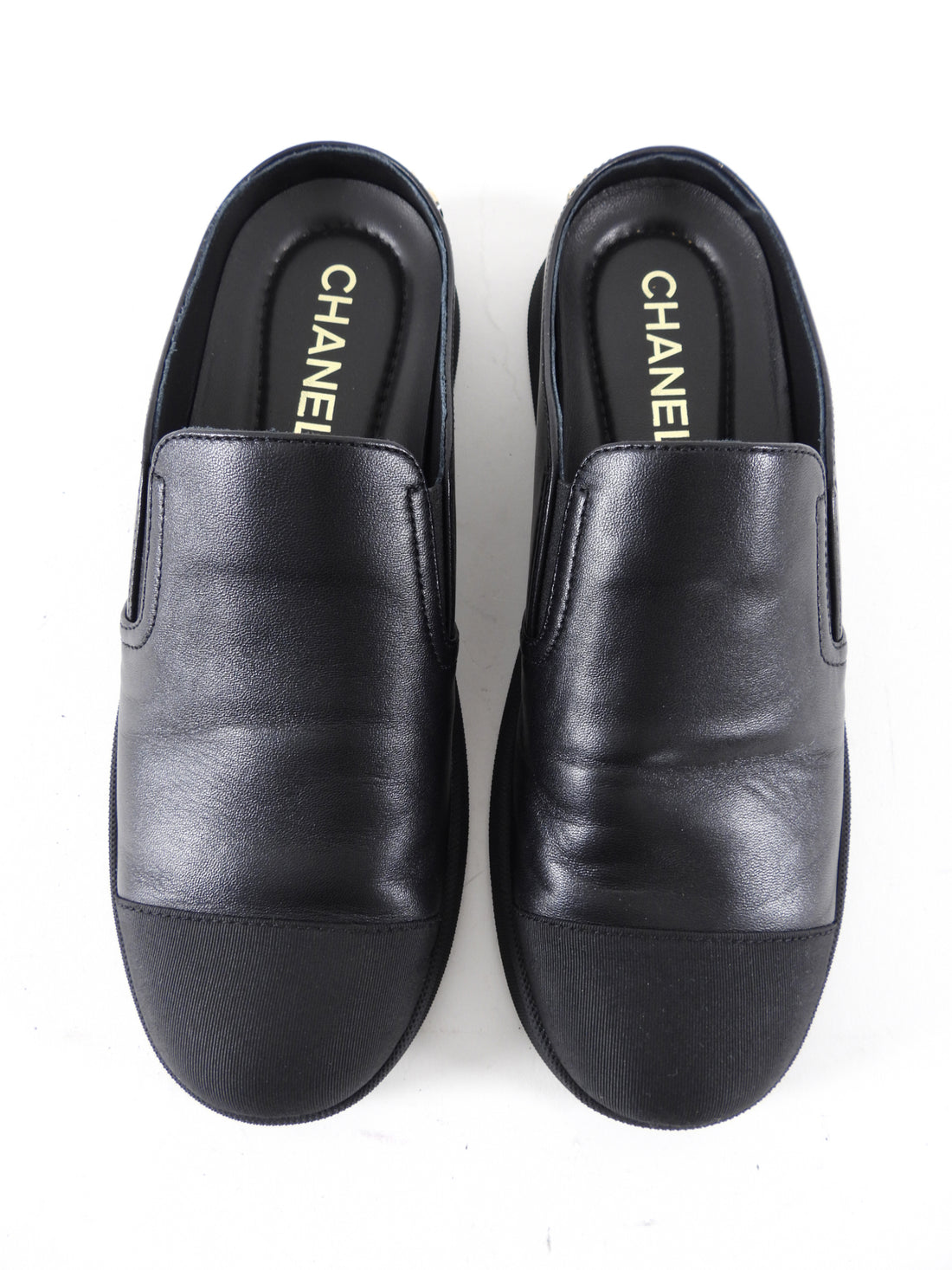 Chanel 2024 Black Leather Signature Logo Flat Mules - 36.5