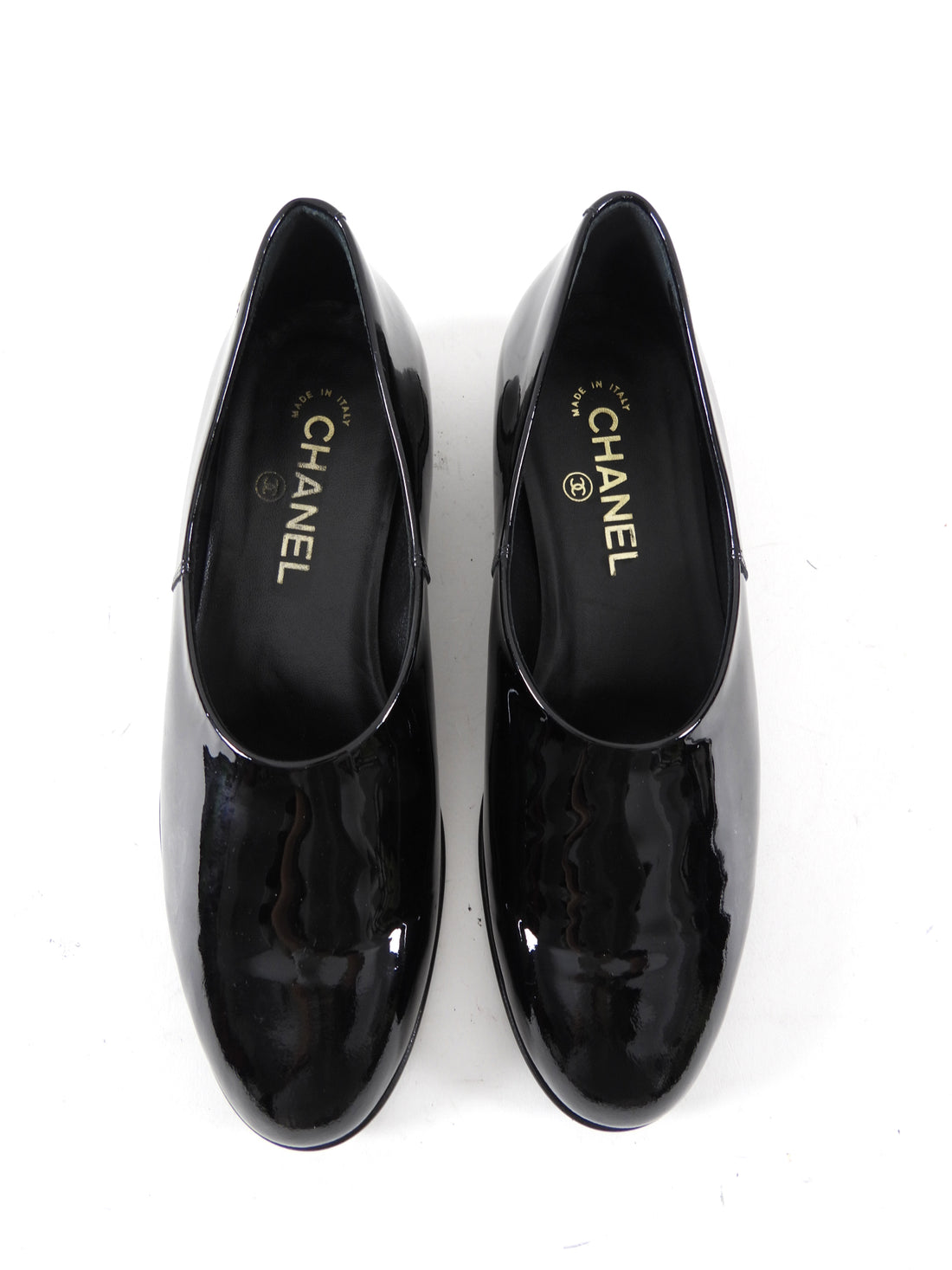 Chanel 25C Black Patent Leather Flat Slip on Shoes - 37.5 C