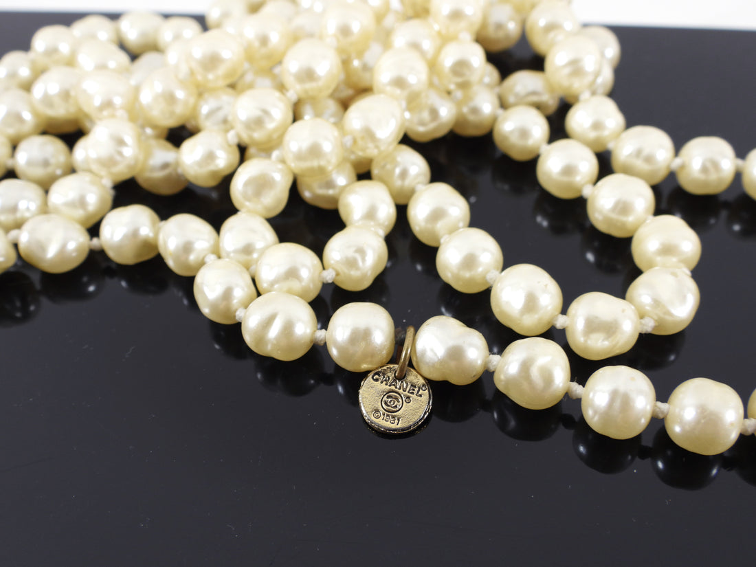 Chanel Vintage 1981 Faux Pearl Long Single Strand Necklace