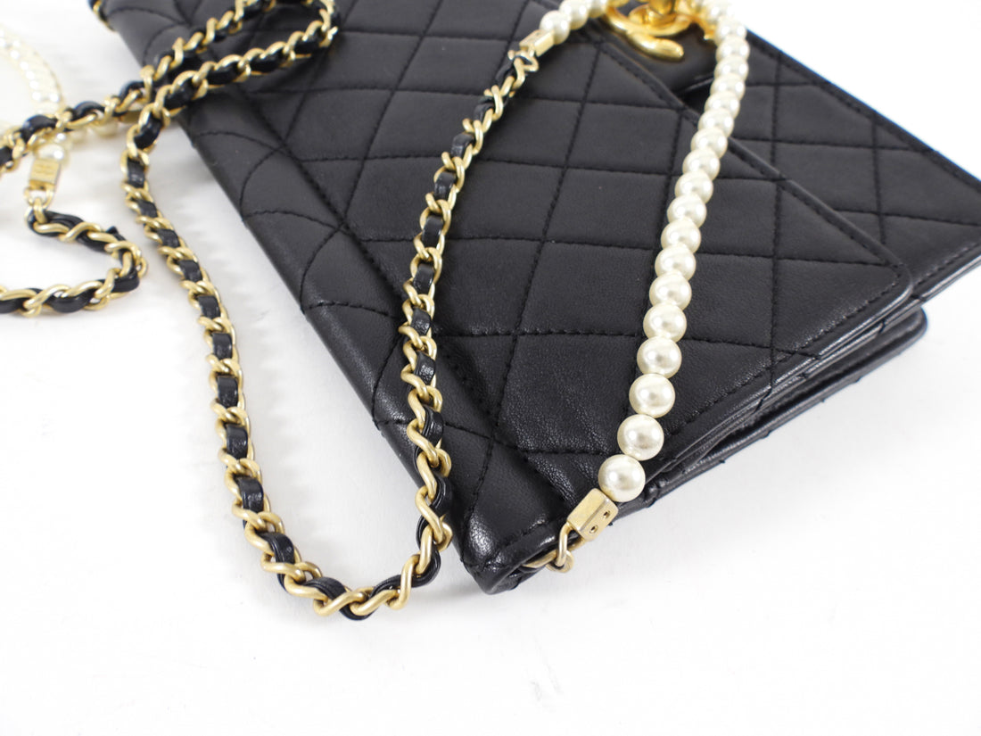 Chanel Black Quilted Leather Chic Pearls Flap Bag