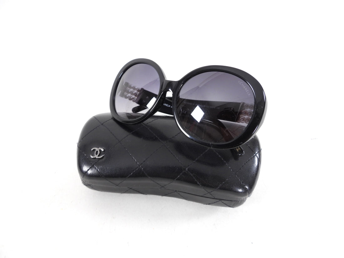 Chanel Black Round Sunglasses with Pearl Arms – I MISS YOU VINTAGE