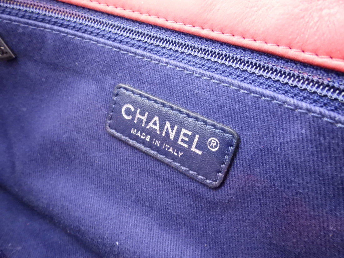 Chanel Fuchsia Pink Calfskin Bubble Quilt Medium Flap Bag