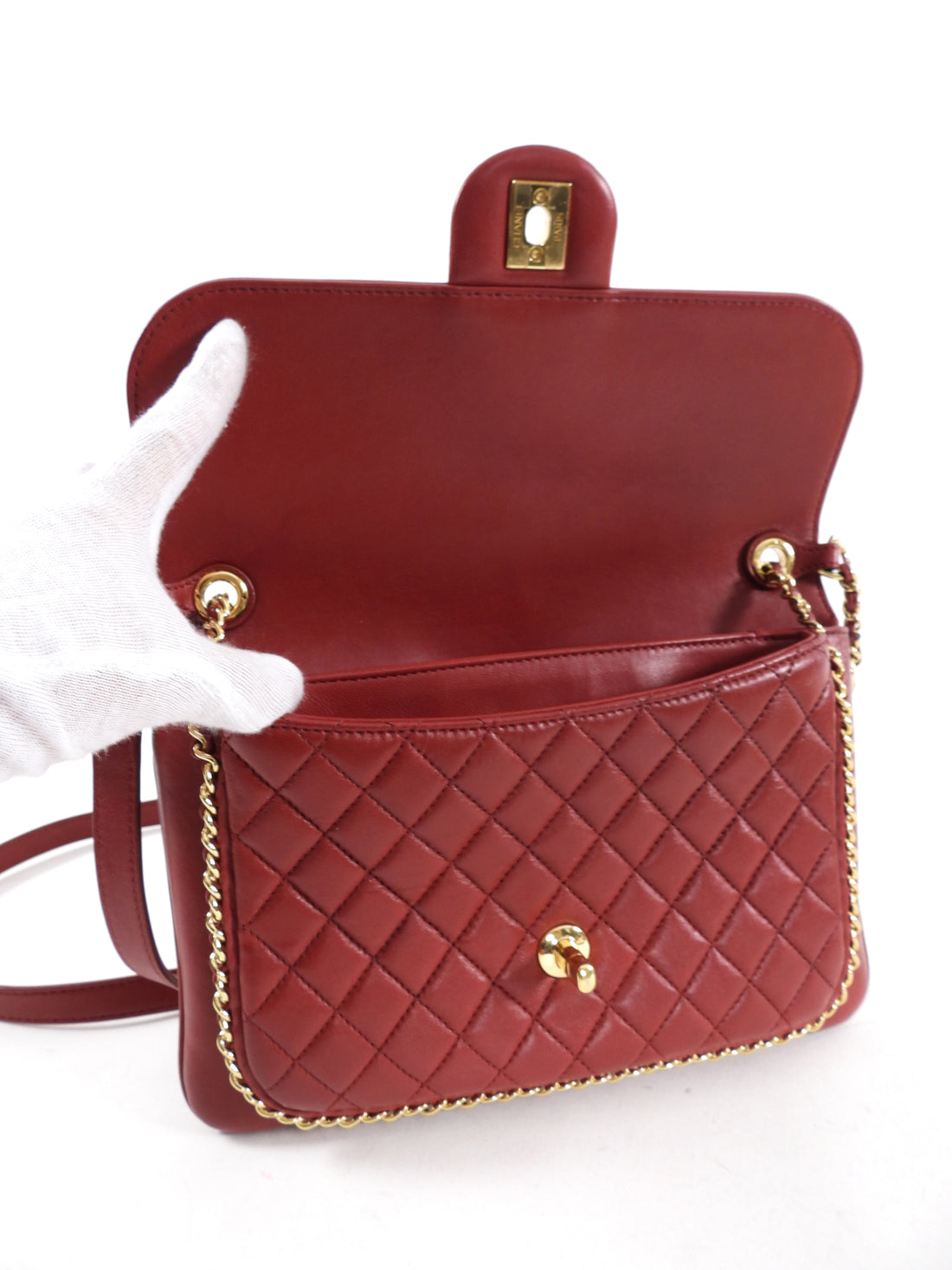Two Way Flap Chanel Red Leather Chain Around Two-Way Flap Bag – I MISS YOU VINTAGE