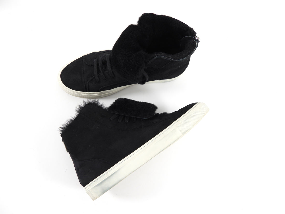Woman by Common Projects Black Shearling Sneaker - 38 / 7.5