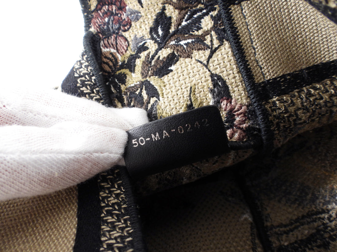 Dior Diorcamp Beige Floral Embroidered Logo Crossbody Messenger Bag