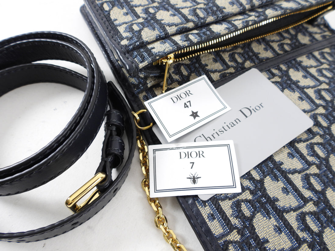 Dior Navy Oblique 2-in-1 30 Montaigne Pouch Belt Bag / Wallet on Chain