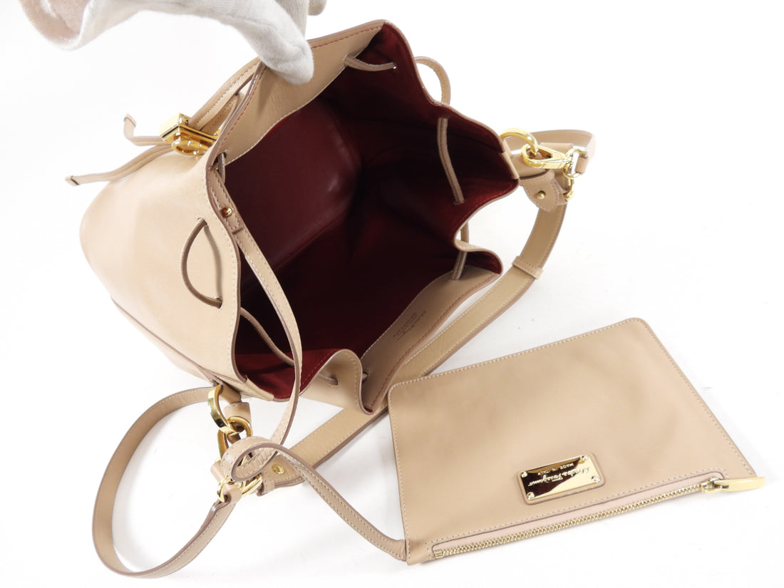 Ferragamo Sansy Light Beige Leather Two-Way Bucket Bag – I MISS YOU VINTAGE