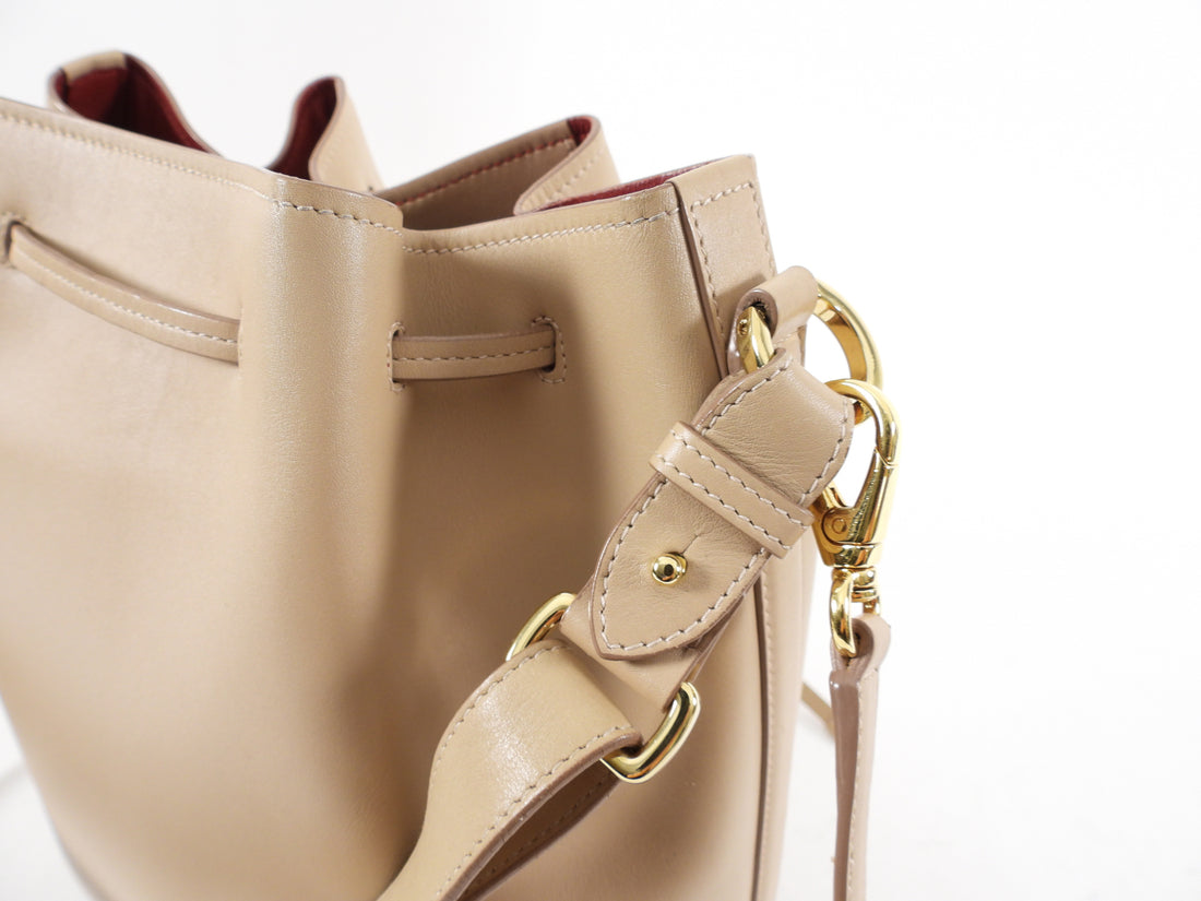 Ferragamo Sansy Light Beige Leather Two-Way Bucket Bag – I MISS YOU VINTAGE