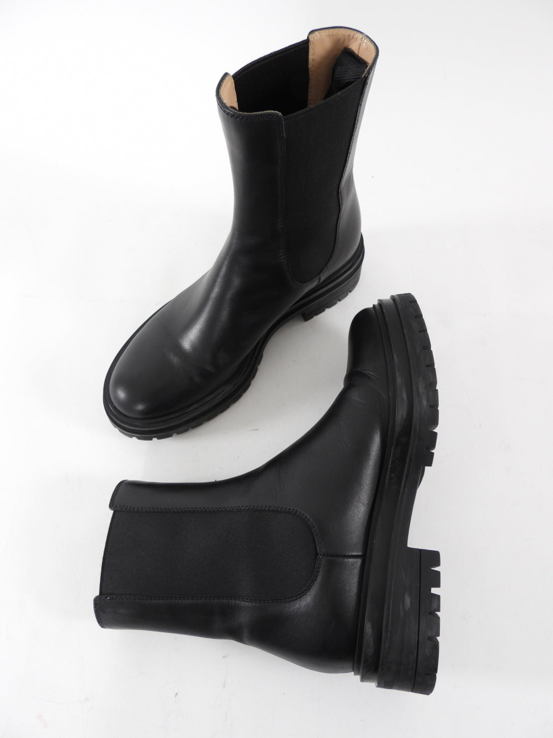 Gianvito Rossi Black Leather Lug Ankle Boot - 37 / 6.5