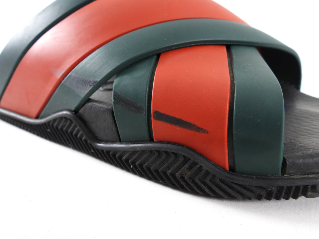 Gucci Red and Green Stripe Criss Cross Rubber Pool Slides - 39