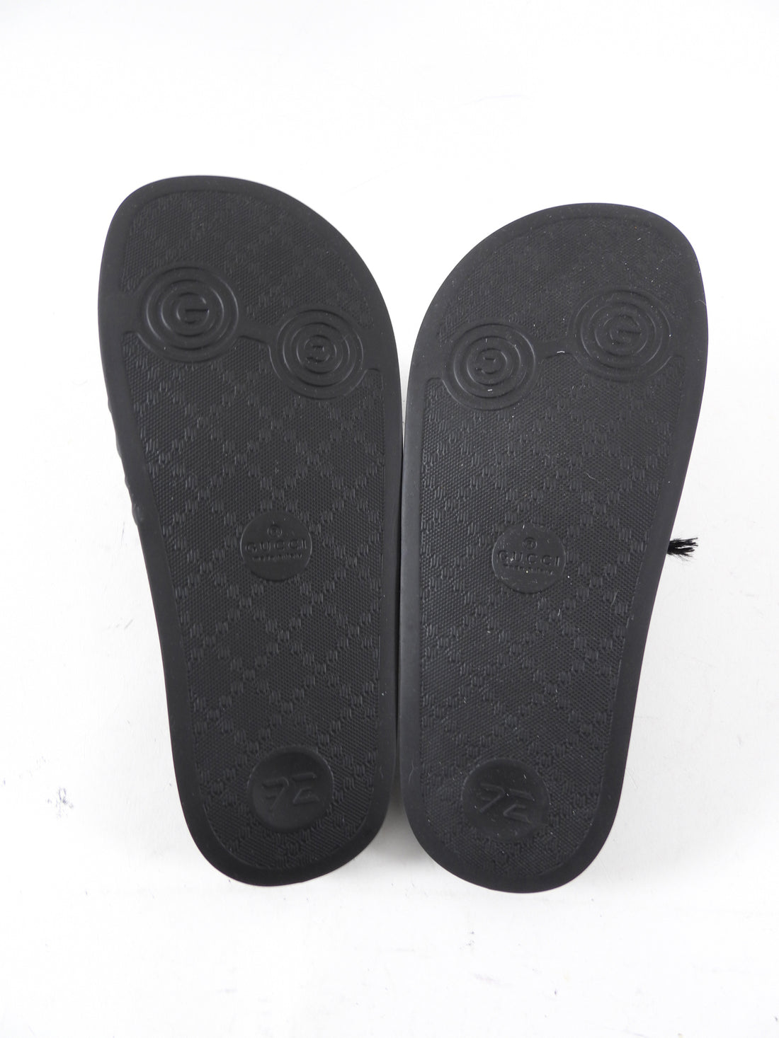 Gucci Black GG Logo Rubber Pool Slides - 36
