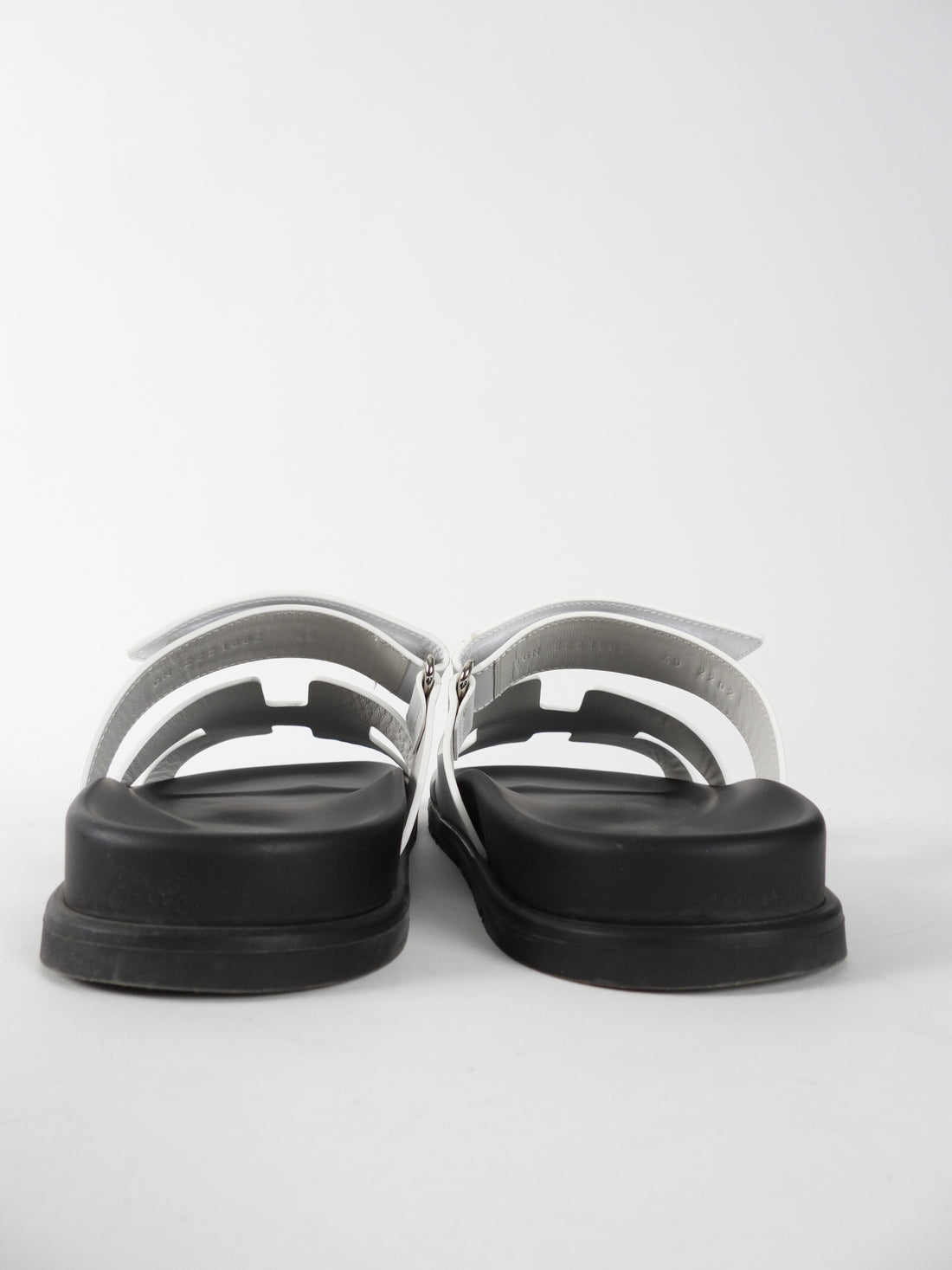 Hermes White Leather Chypre H Flat Sandals - 40 / 9