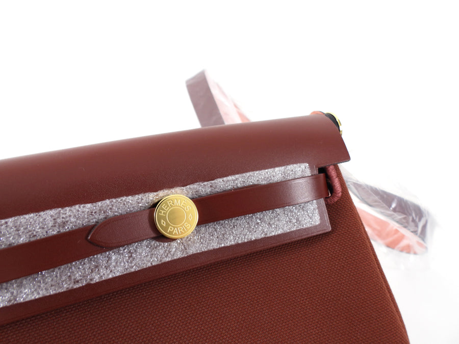 Hermes Herbag Zip Mini 20 Rouge H Toile Militaire / Vache Hunter GHW