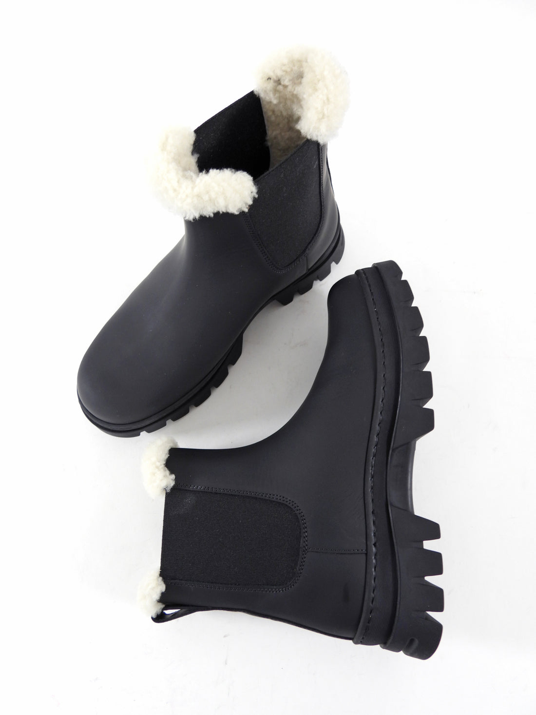 Jenni Kayne Black Rubberized Leather Highland Shearling Ankle Boot - 37
