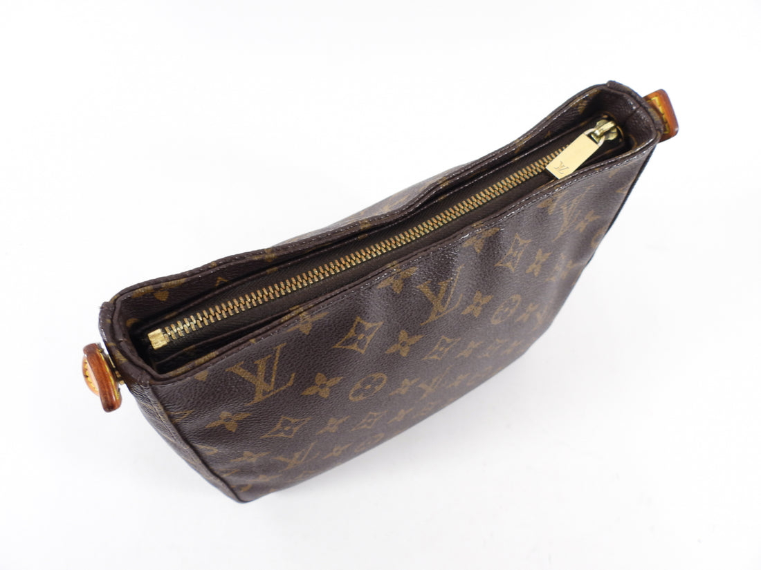 Louis Vuitton Monogram Canvas Vintage 2001  Looping PM Bag