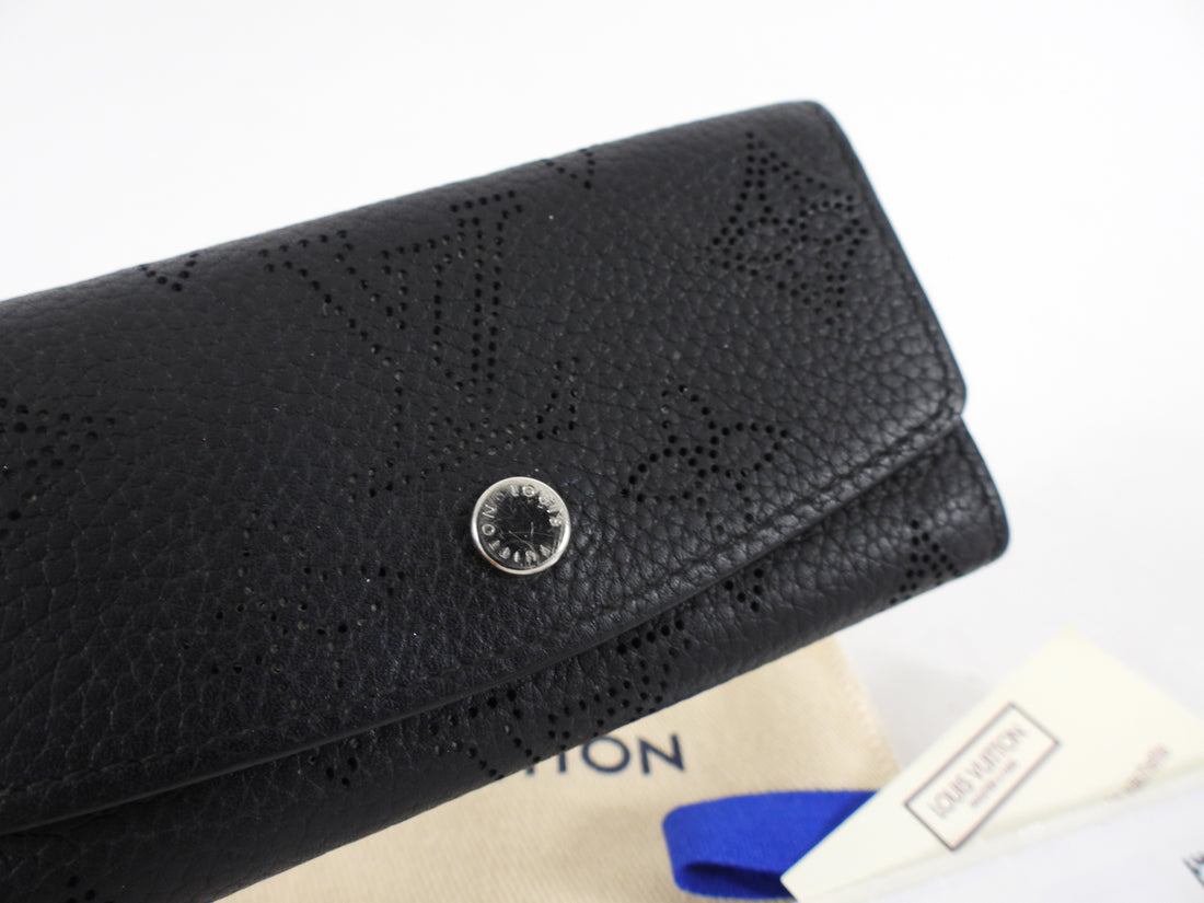 Louis Vuitton Black Mahina Perforated Leather 4 Key Case