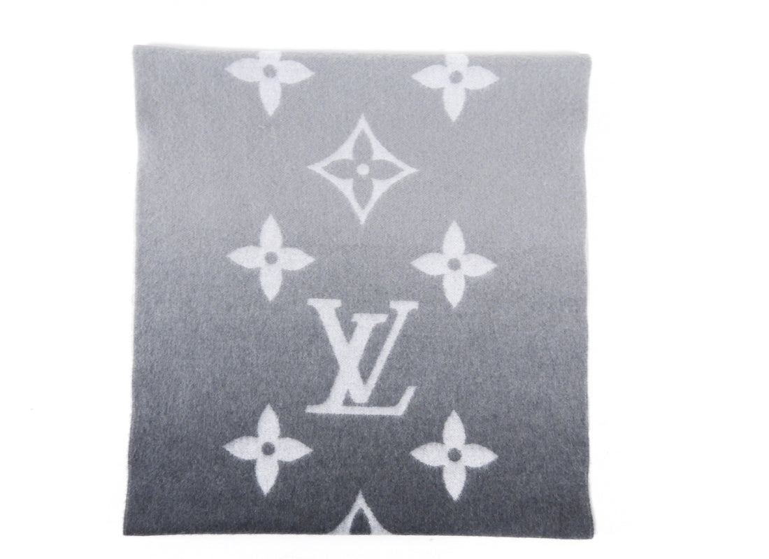Louis Vuitton Grey Ombre Reykjavik Fringe Logo Scarf