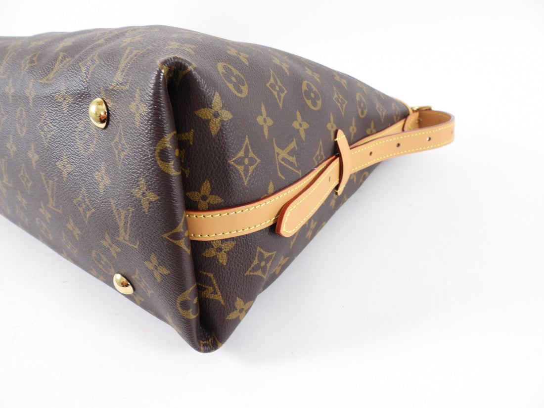 Louis Vuitton Carryall MM Monogram Canvas Shoulder Bag