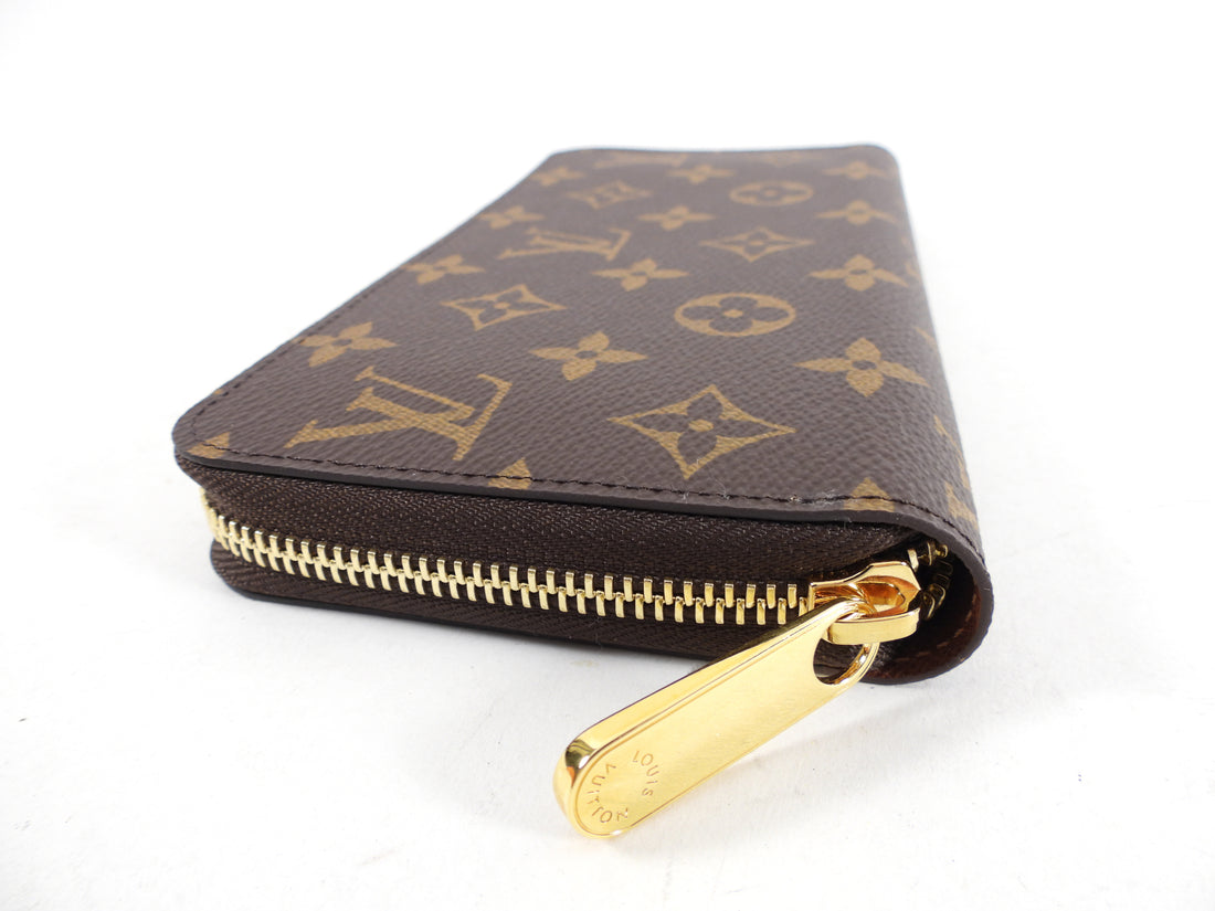 Louis Vuitton Monogram Zippy Wallet