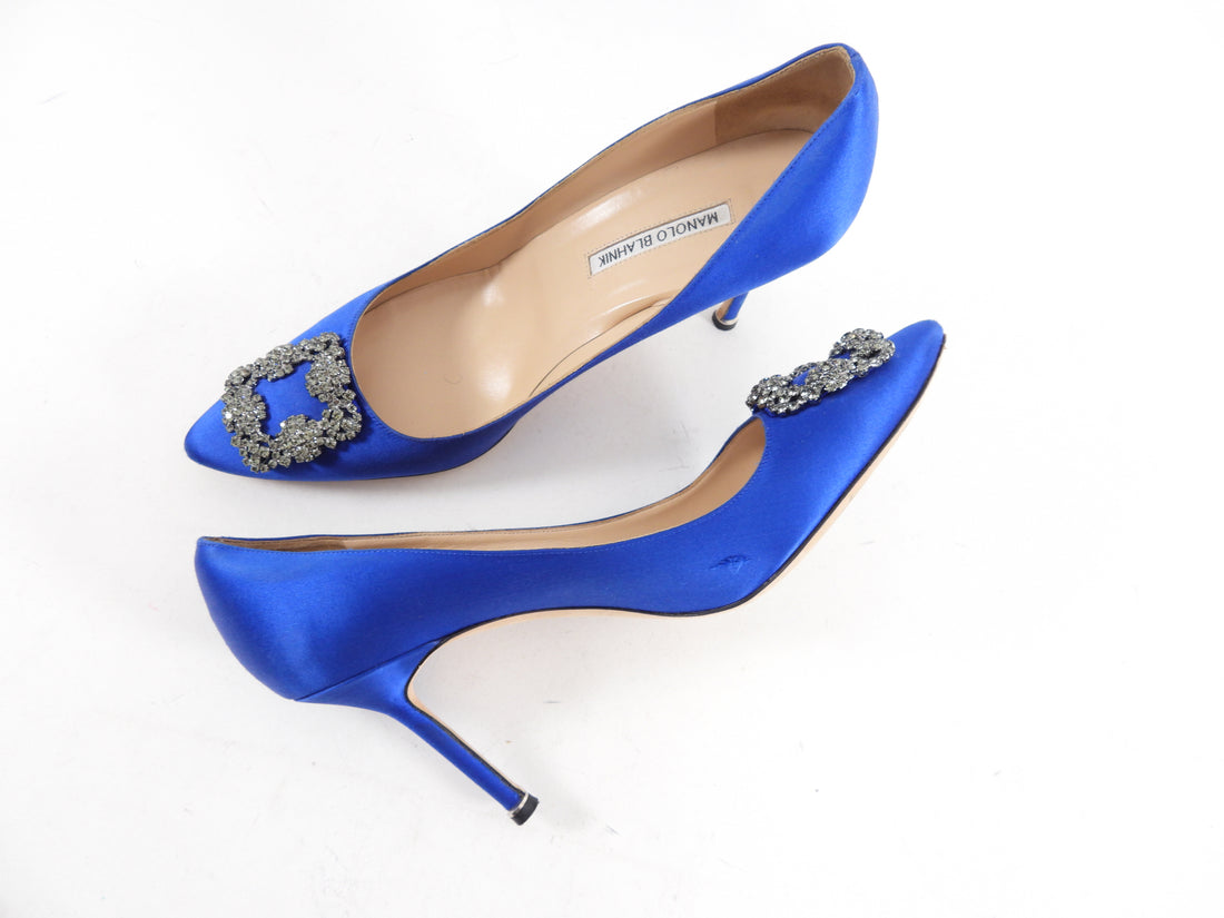 Manolo Blahnik Blue Satin Hangisi Pumps - 42