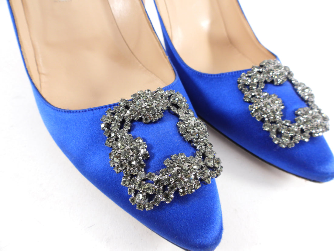 Manolo Blahnik Blue Satin Hangisi Pumps - 42