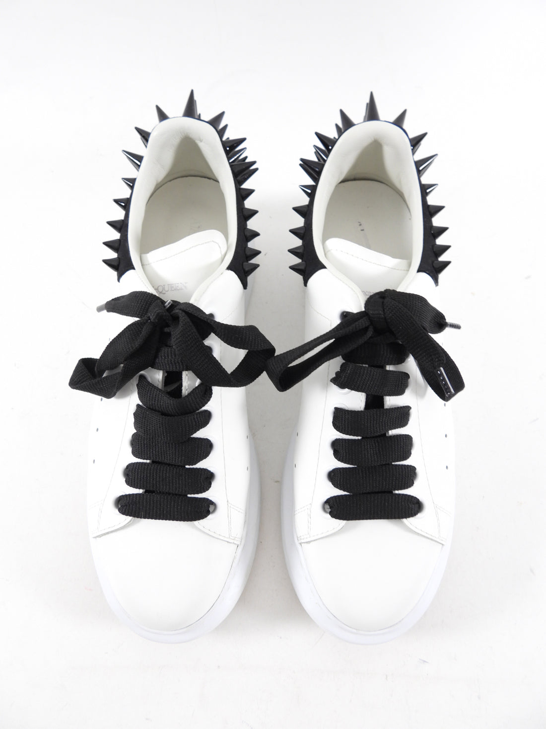 Alexander McQueen White Leather Sneakers with Black Spikes - 39D